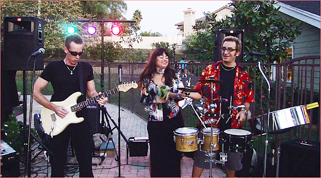 Mighty Island Trio - San Diego Island Band